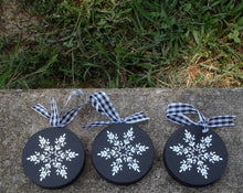 Load image into Gallery viewer, Snowflake Ornaments Wooden Vinyl Holiday Christmas Tree Hanging Ornament Christmas In July Modern Farmhouse Black White Home Decor Gifts Art - Heartfelt Giver