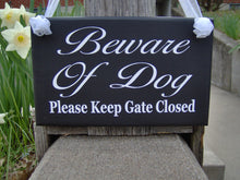 Load image into Gallery viewer, Dog Decor Beware of Dog Please Keep Gate Closed Wood Vinyl Sign Outdoor Fence Gate Sign Keep Shut Dog Loose In Yard Sign Backyard Decoration - Heartfelt Giver