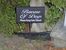 Load image into Gallery viewer, Beware of Dogs Sign Please Keep Gate Closed Wood Vinyl Outdoor Yard Stake Sign Dog Lover Signs For Home Pet Supplies Garden Gate Fence Sign - Heartfelt Giver
