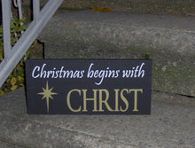 Load image into Gallery viewer, Christmas Begins With Christ Wood Vinyl Sign Holiday Wall Decor Wall Hanging Seasons Greetings Religious Gifts Door Ornament Porch Signs Art - Heartfelt Giver