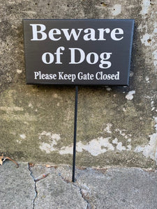 Dog Sign Keep Gate Closed Beware of Dog Yard Stake Sign Decorative Signage for House - Heartfelt Giver
