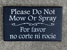 Load image into Gallery viewer, Do Not Prune or Spray Bilingual Sign for Yard Outdoor Signage - Heartfelt Giver
