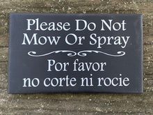 Load image into Gallery viewer, Do Not Prune or Spray Bilingual Sign for Yard Outdoor Signage - Heartfelt Giver