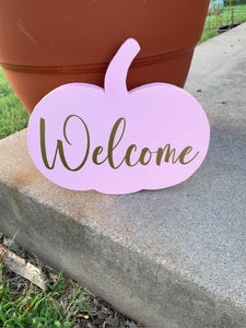 Pumpkin Welcome Sign in Pink