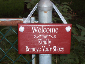 Welcome Kindly Remove Your Shoes Wood Vinyl Home Decor Sign Entryway Front Door Hanger Outdoor Garden Sign Door Sign Custom Wall Hanging Art - Heartfelt Giver