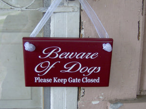 Dog Decor Beware of Dog Please Keep Gate Closed Wood Vinyl Sign Outdoor Fence Gate Sign Keep Shut Dog Loose In Yard Sign Backyard Decoration - Heartfelt Giver
