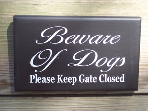 Dog Decor Beware of Dog Please Keep Gate Closed Wood Vinyl Sign Outdoor Fence Gate Sign Keep Shut Dog Loose In Yard Sign Backyard Decoration - Heartfelt Giver