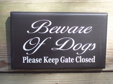 Load image into Gallery viewer, Dog Decor Beware of Dog Please Keep Gate Closed Wood Vinyl Sign Outdoor Fence Gate Sign Keep Shut Dog Loose In Yard Sign Backyard Decoration - Heartfelt Giver