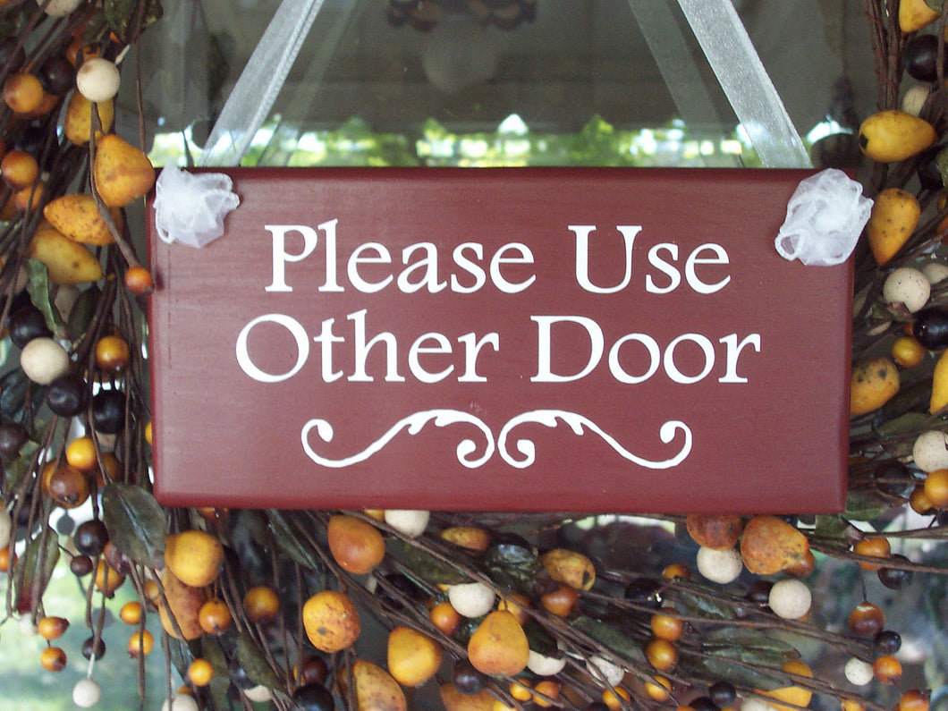 Please Use Other Door Wood Vinyl Sign Wreath Door Hanger Home Decor Front Entry Sign Directional Signs On Doors Outdoor Property Porch Signs - Heartfelt Giver